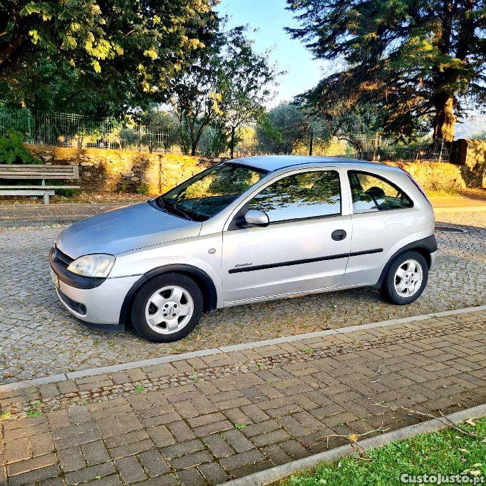 Opel Corsa gasolina de 2001 a puxar mal — fotografia 7