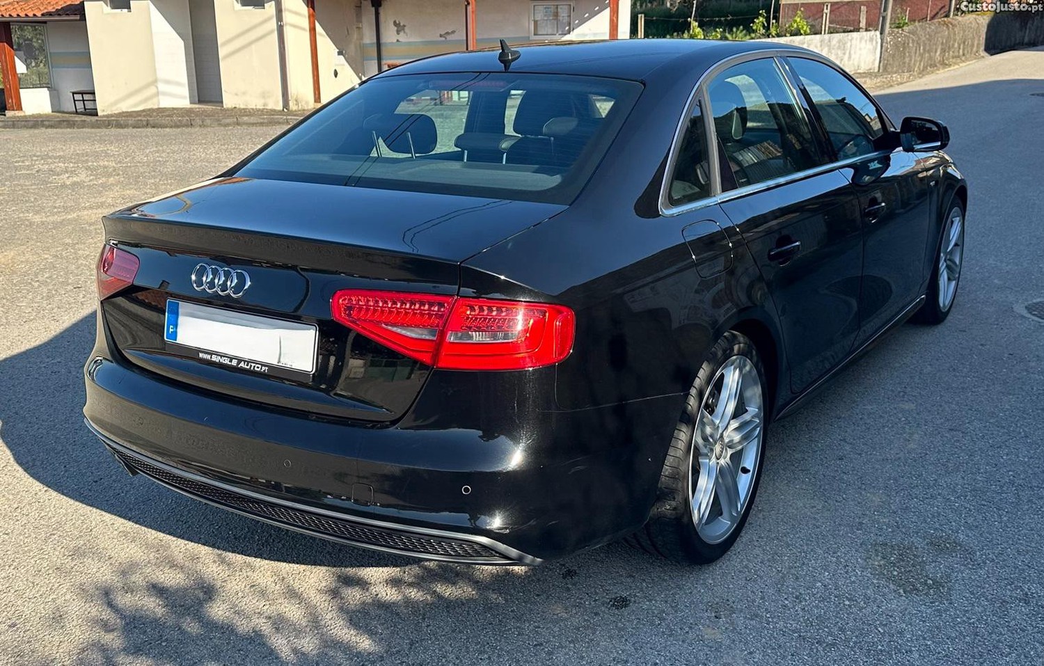 Audi A4 2.0 TDI 150cv Sline — fotografia 9