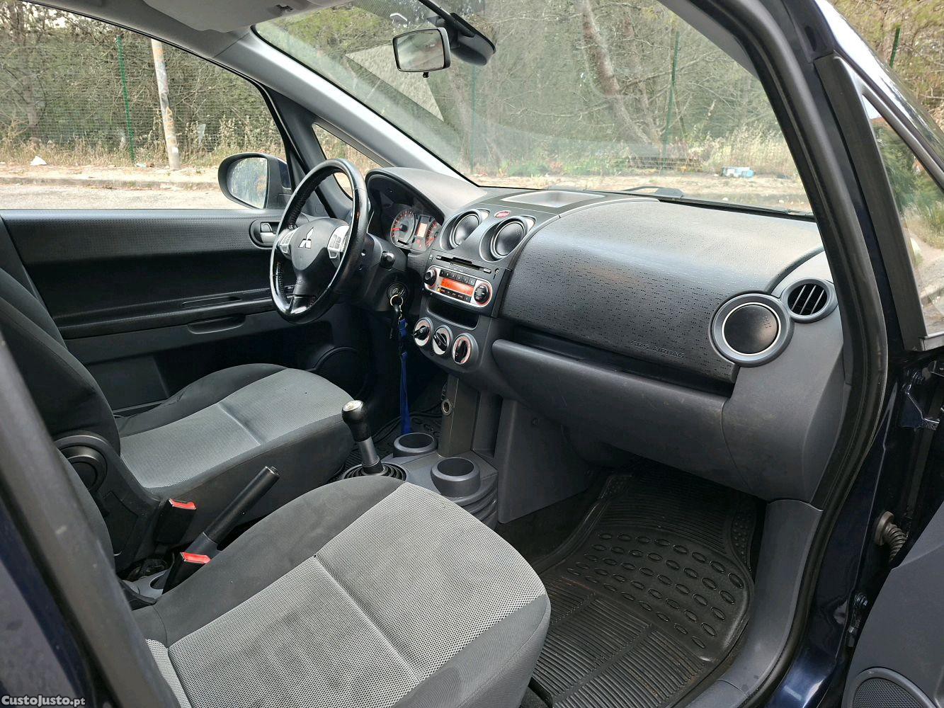 Mitsubishi Colt 1.3 cleartech — fotografia 3