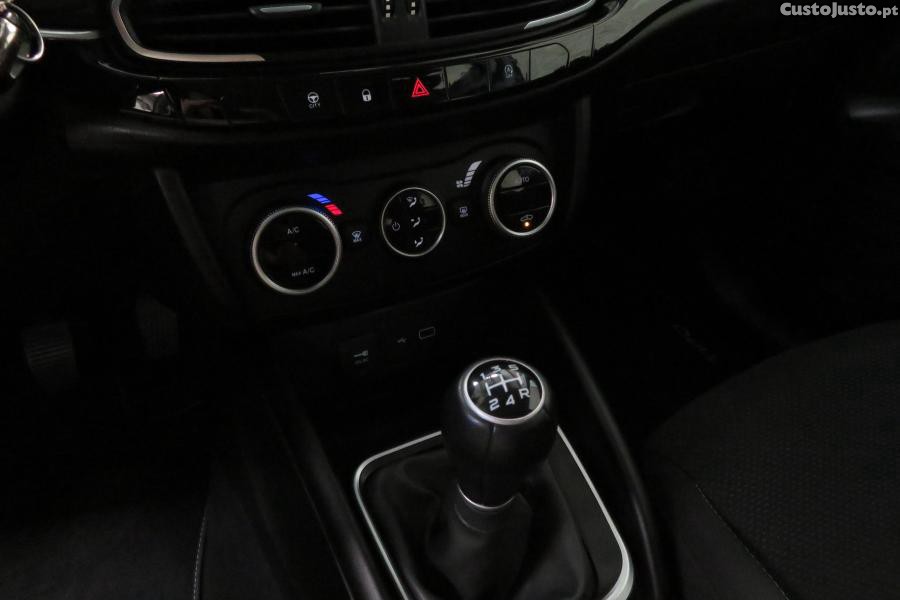 Fiat Tipo 1.0 GSE T3 City Life — fotografia 13