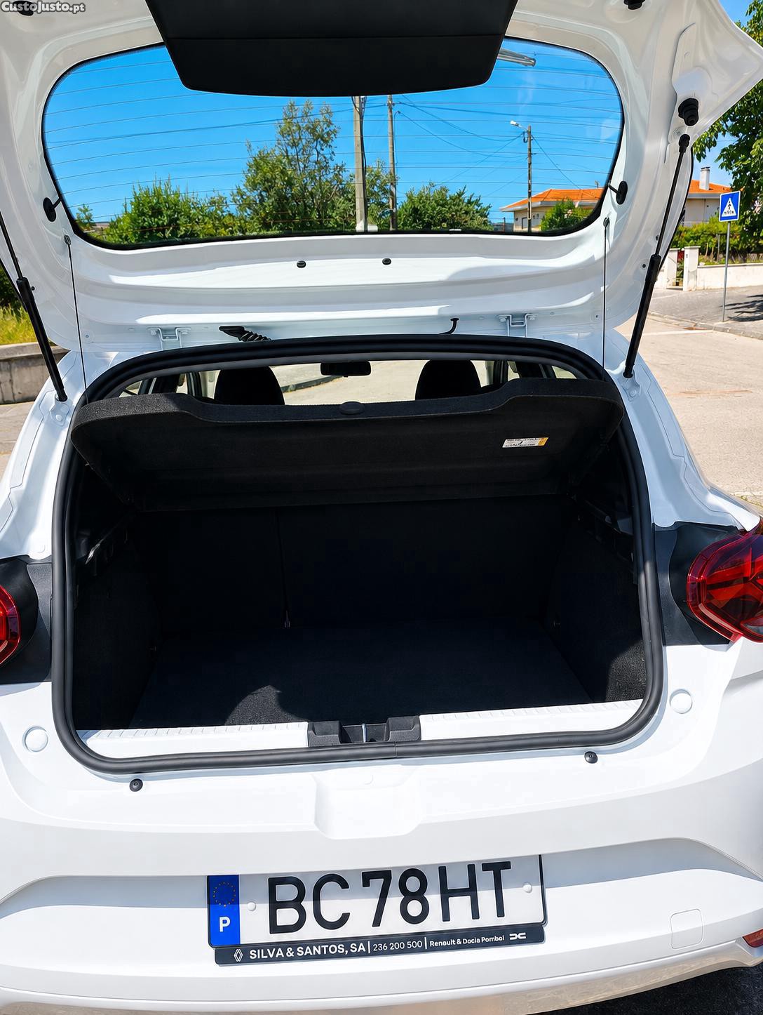 Dacia Sandero 1.0 SCe 65 CV — fotografia 10