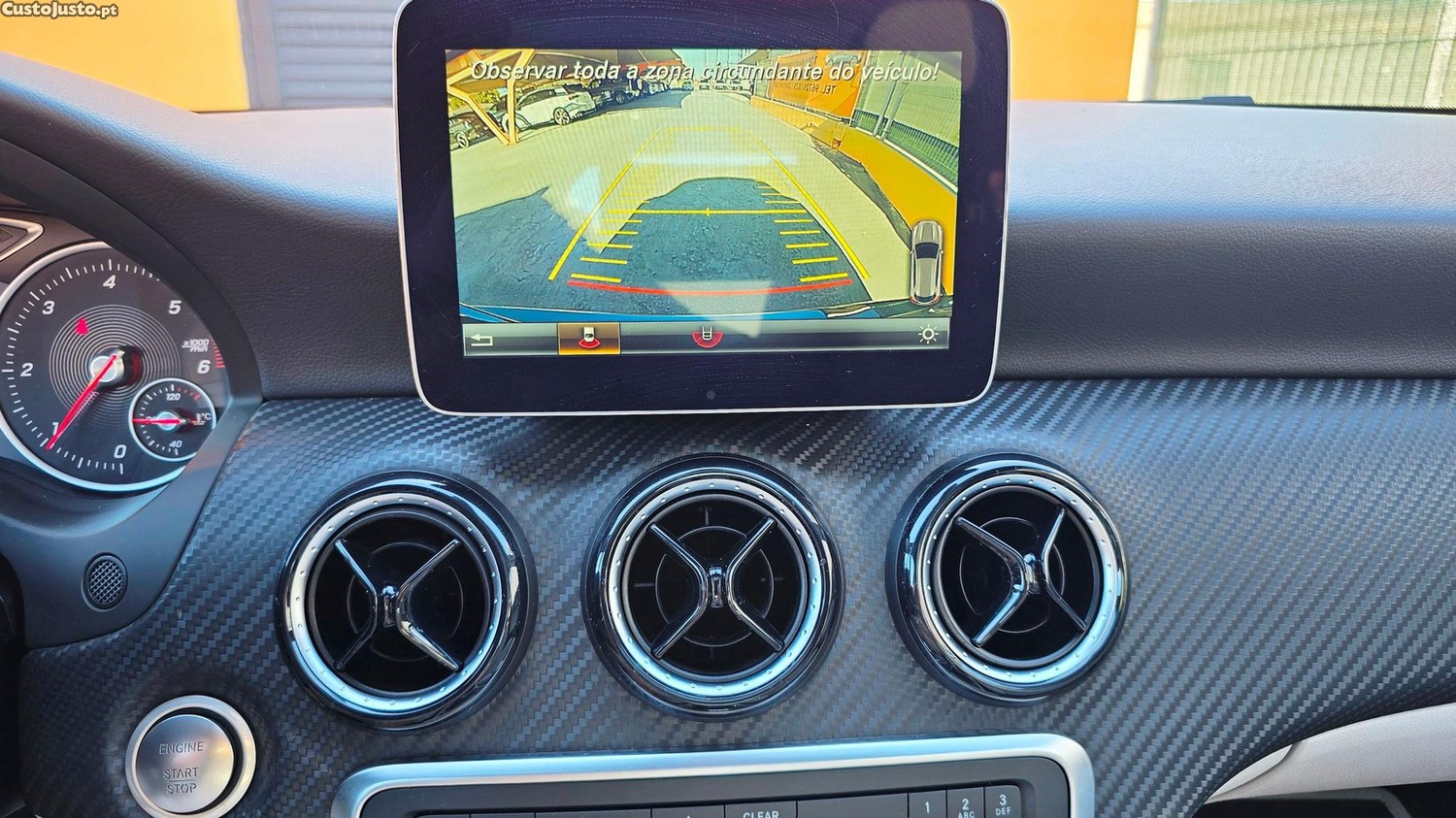 Mercedes-Benz GLA 180 d Style — fotografia 16