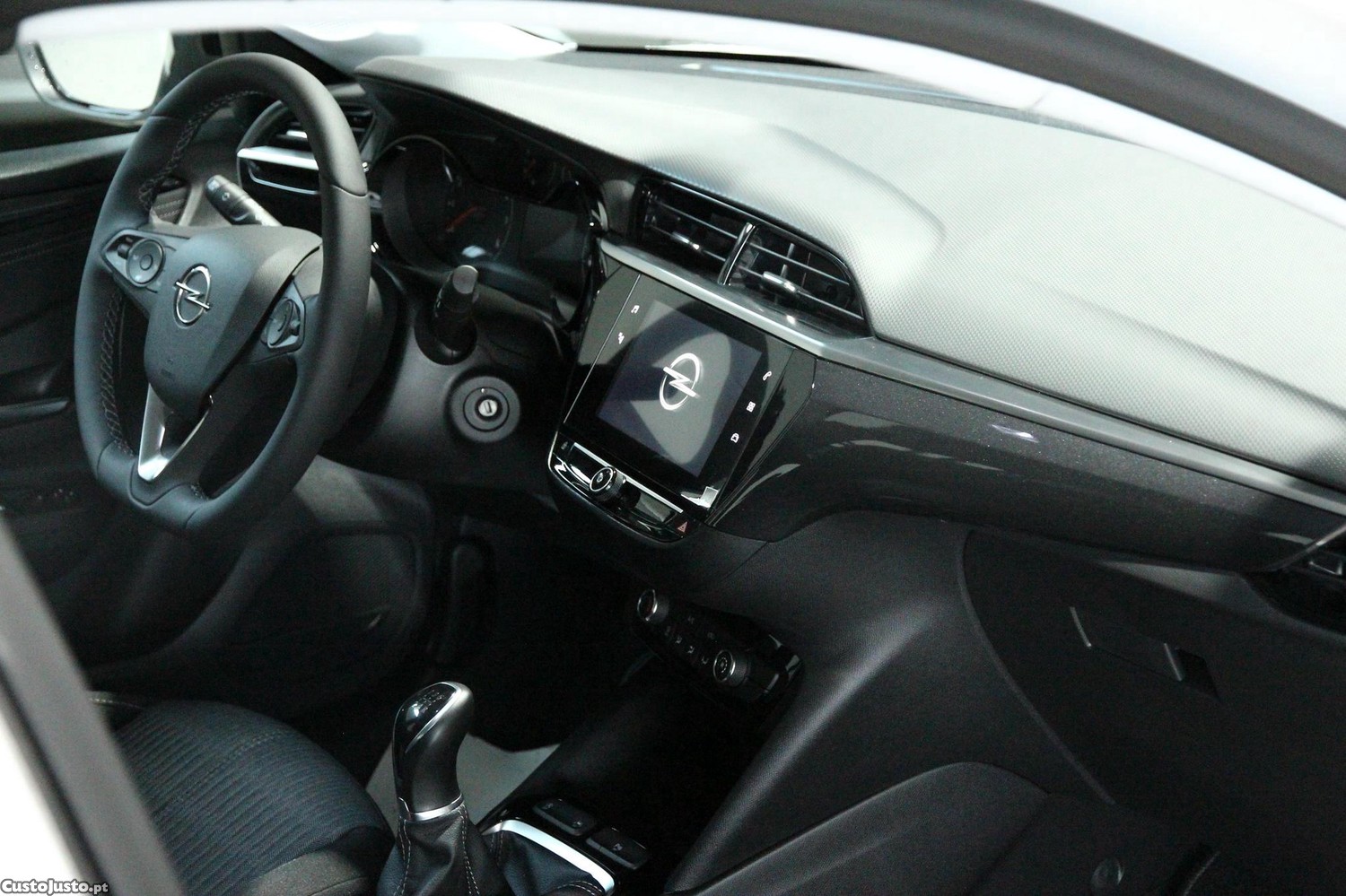 Opel Corsa 1.2 Business — fotografia 15