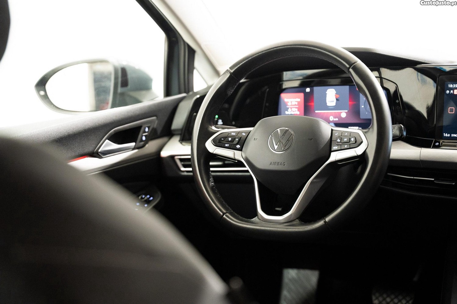 Volkswagen Golf Variant 1.0 eTSI Life DSG — fotografia 21