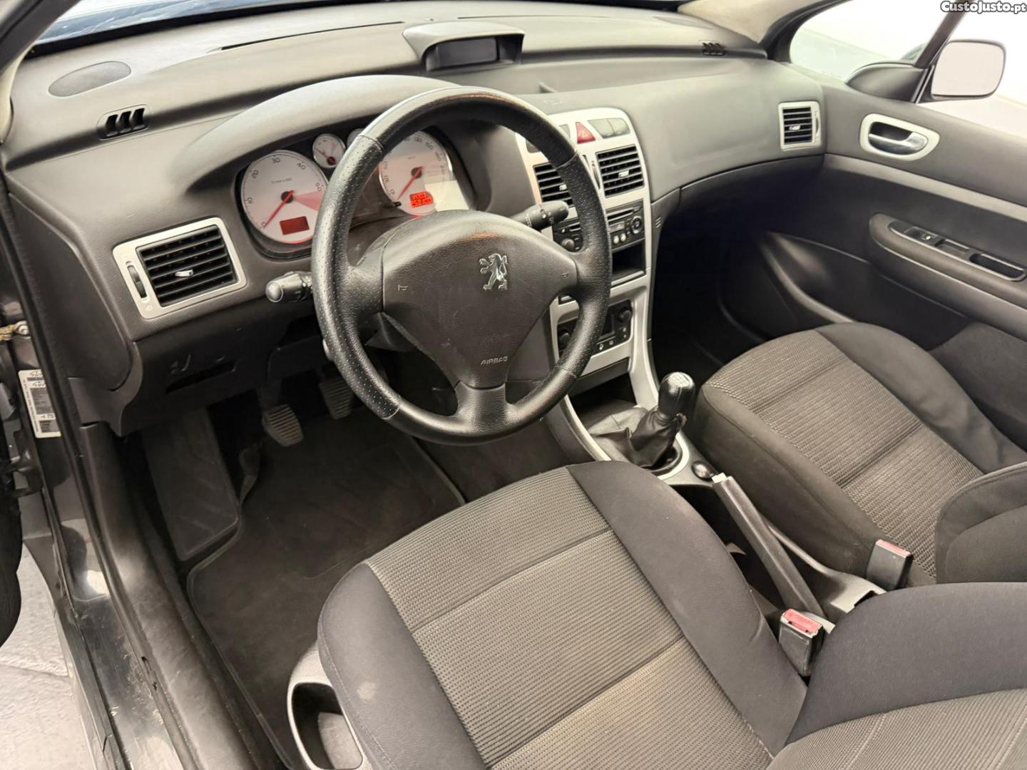 Peugeot 307 1.6HDi — fotografia 12
