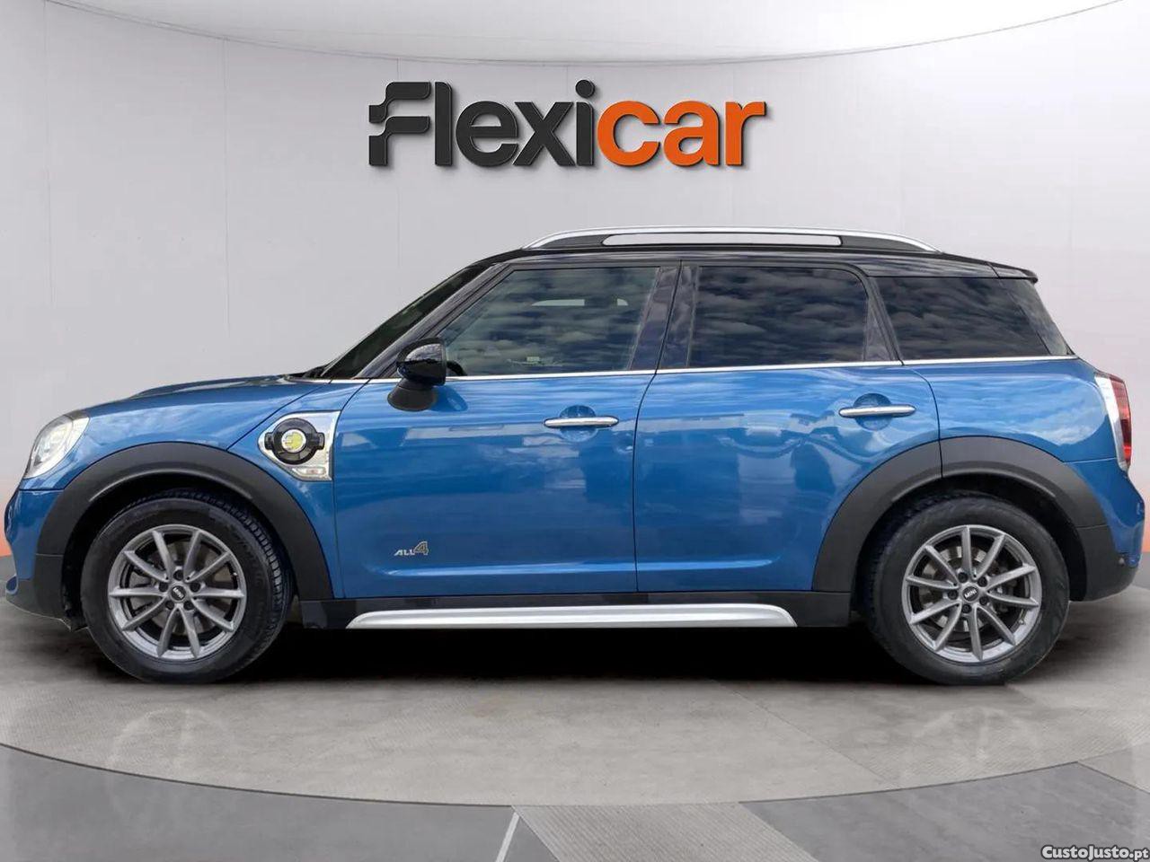 MINI Countryman Cooper SE ALL4 Auto — photo 3