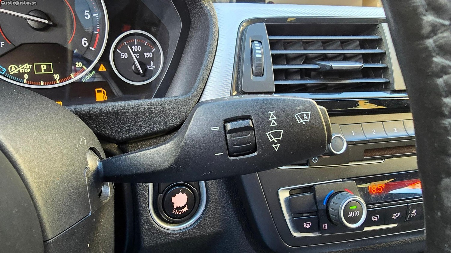 BMW 320 d Touring Auto Pack M — fotografia 14