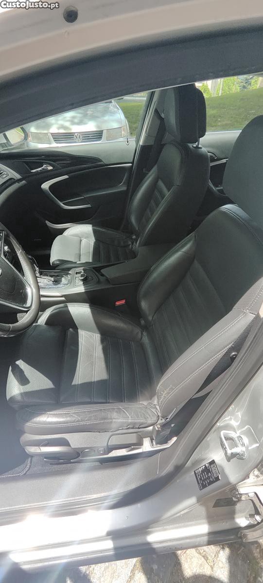 Opel Insignia 2.0 Turbo — fotografia 2