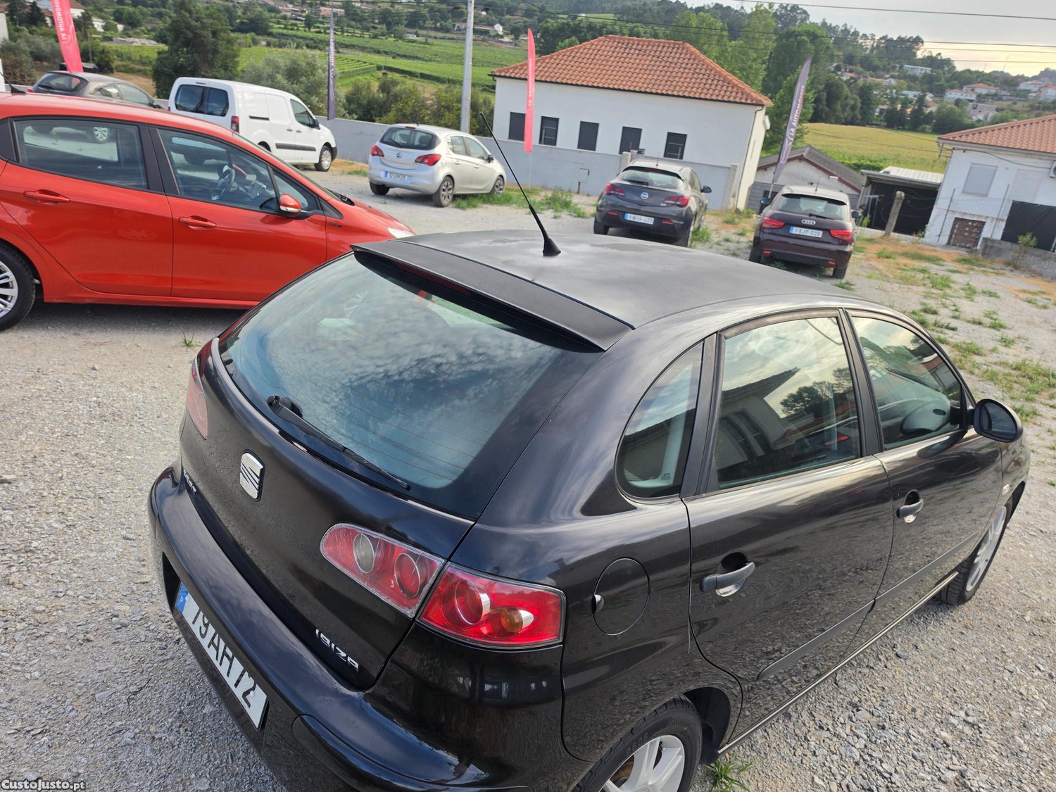SEAT Ibiza () 1.2 AC 5portas — fotografia 7