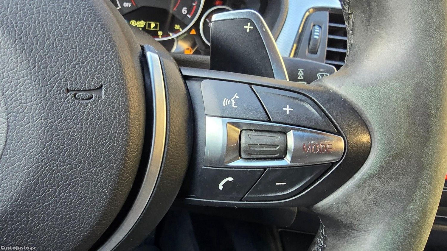 BMW 320 d Touring Auto Pack M — fotografia 15