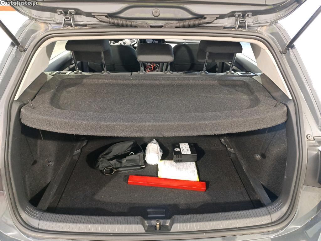 Volkswagen Golf 2.0 TDI Life — fotografia 20