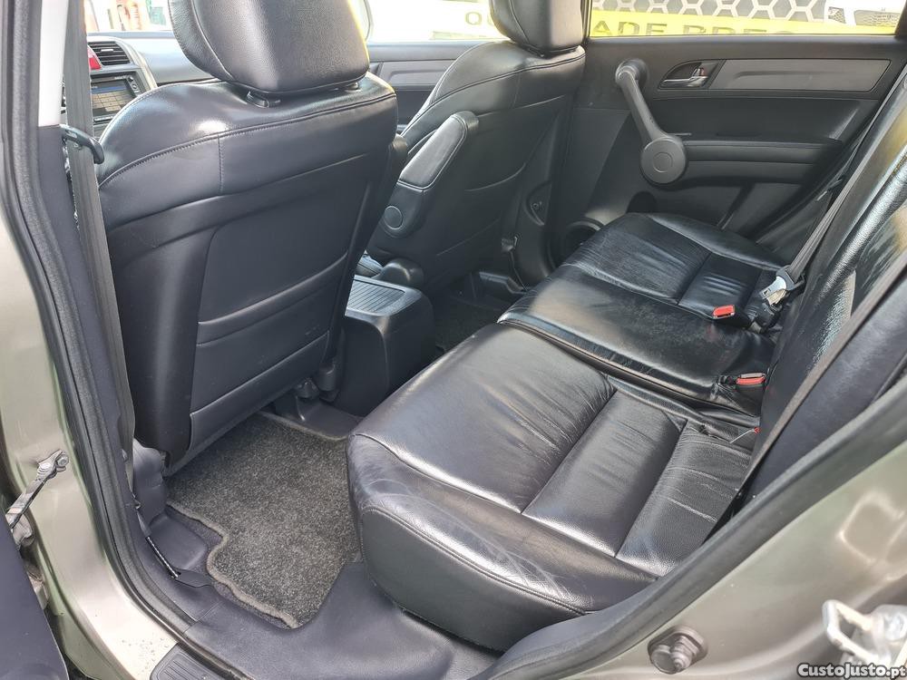 Honda CR-V 2.2 CDTI 140cv Luxury — fotografia 3