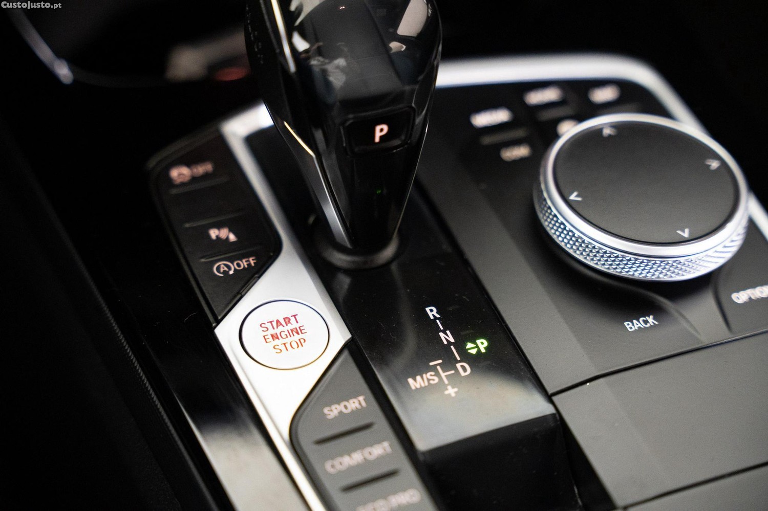 BMW 116 d Pack Desportivo M Auto — fotografia 8