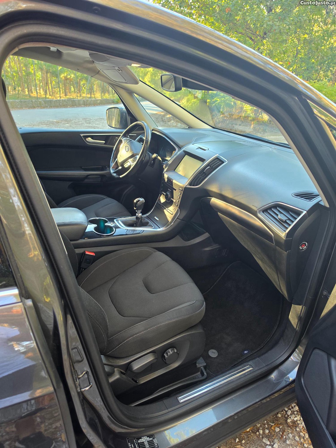 Ford S-Max 2.0 tdci — fotografia 4