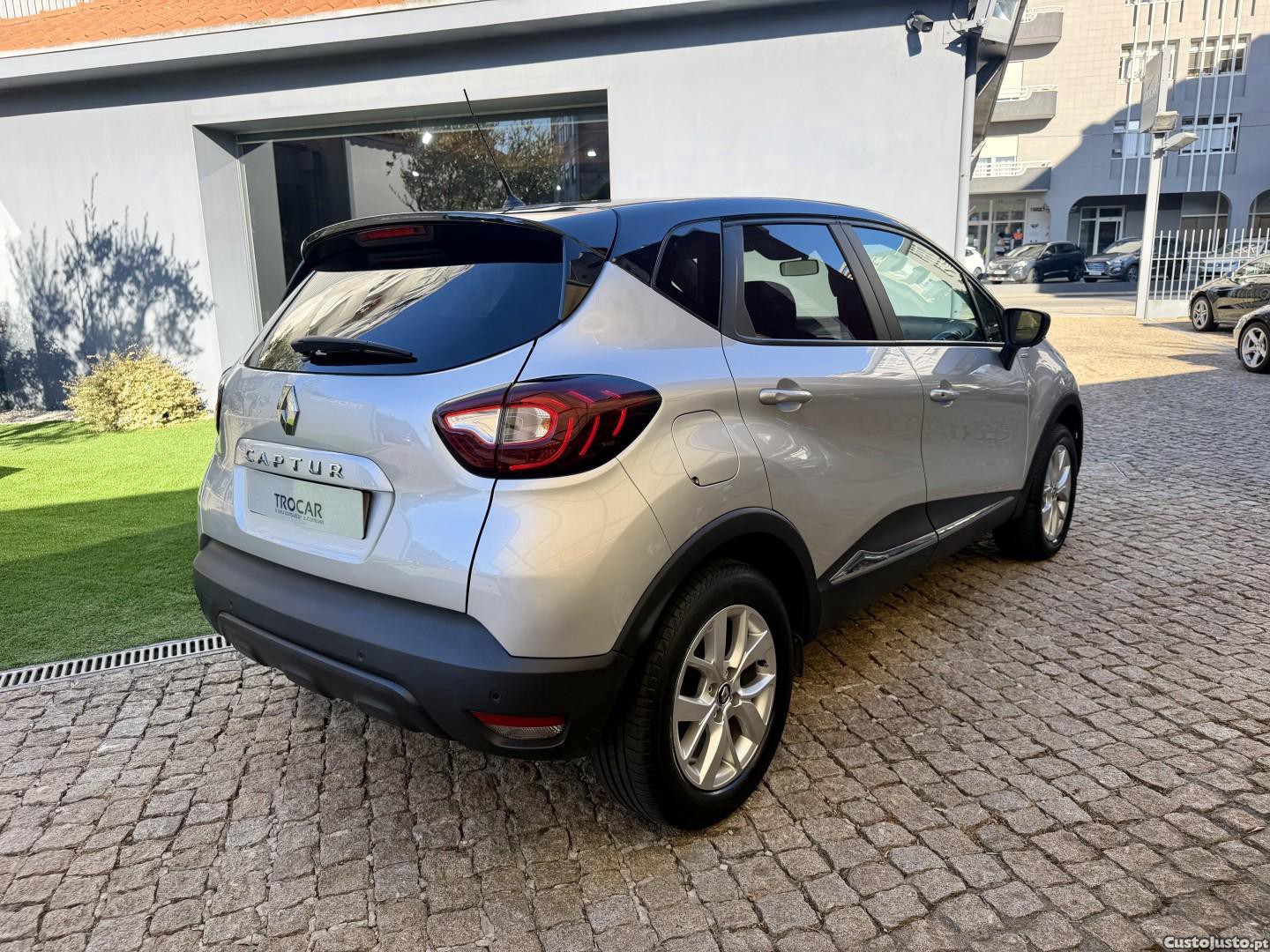 Renault Captur (ENERGY) TCe 90 LIMITED — fotografia 17