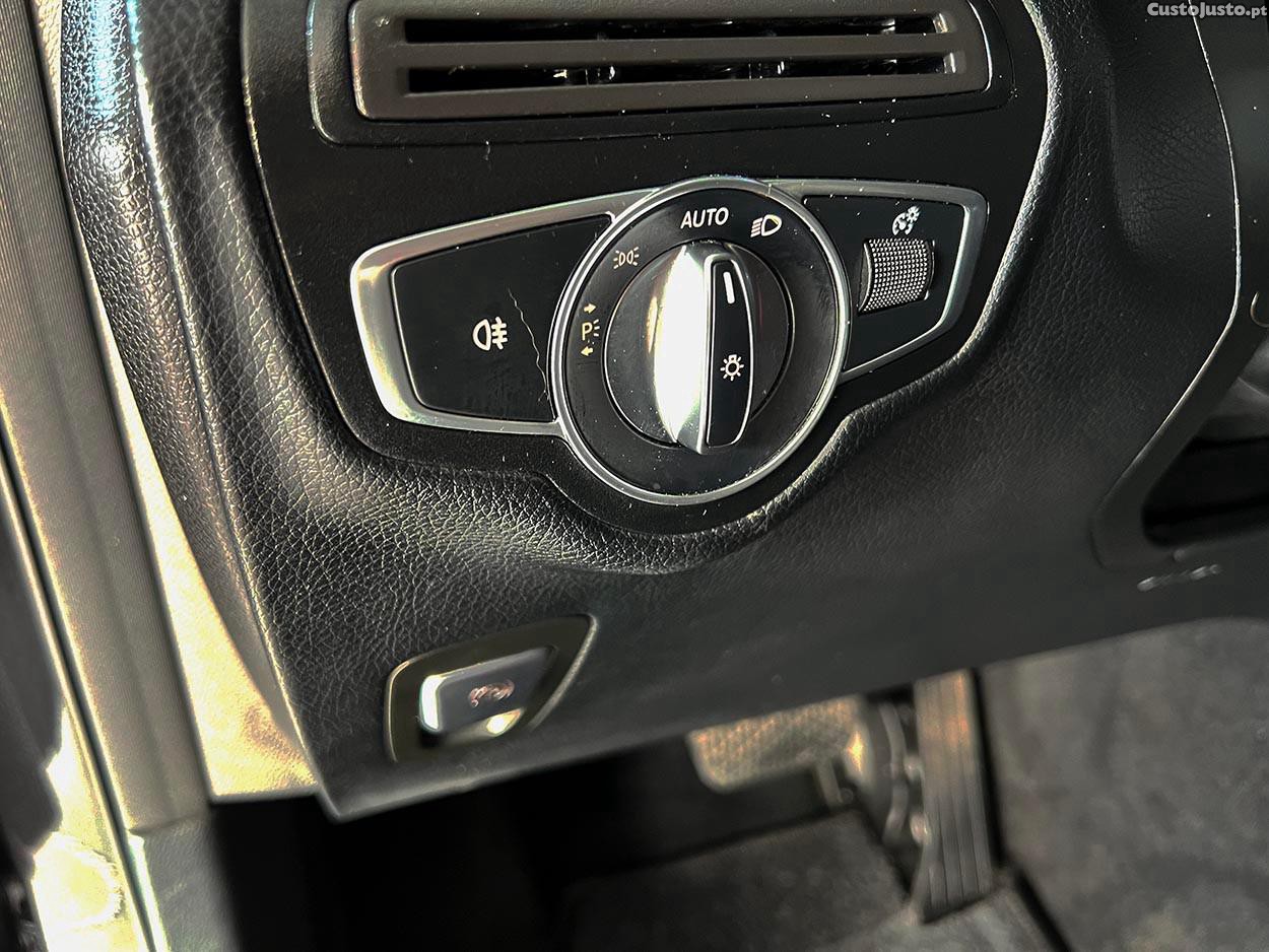 Mercedes-Benz GLC 220 d 4Matic Edition — fotografia 3