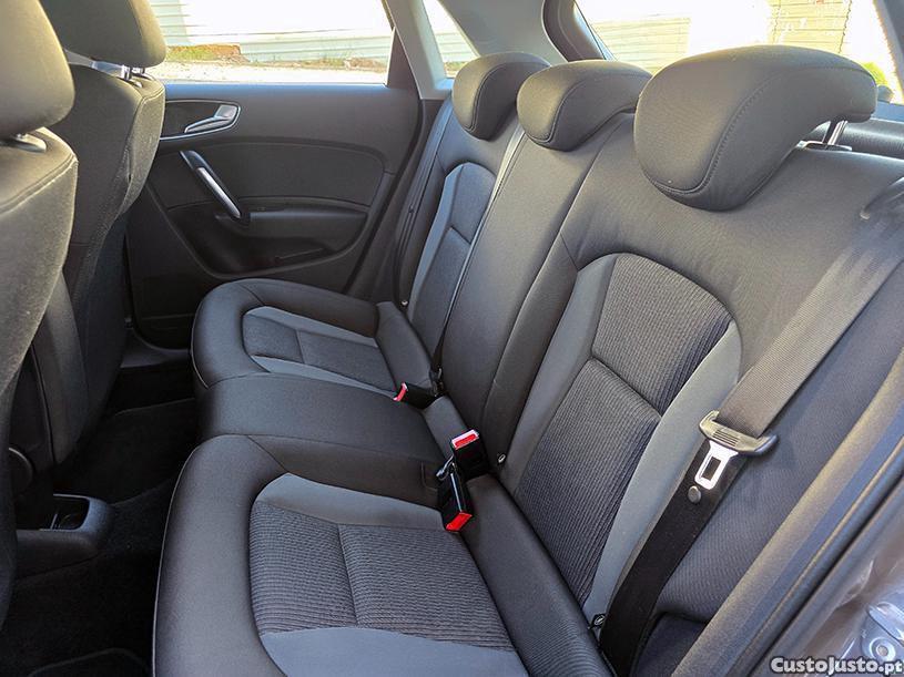 Audi A1 1.0 TFSI Design — fotografia 3