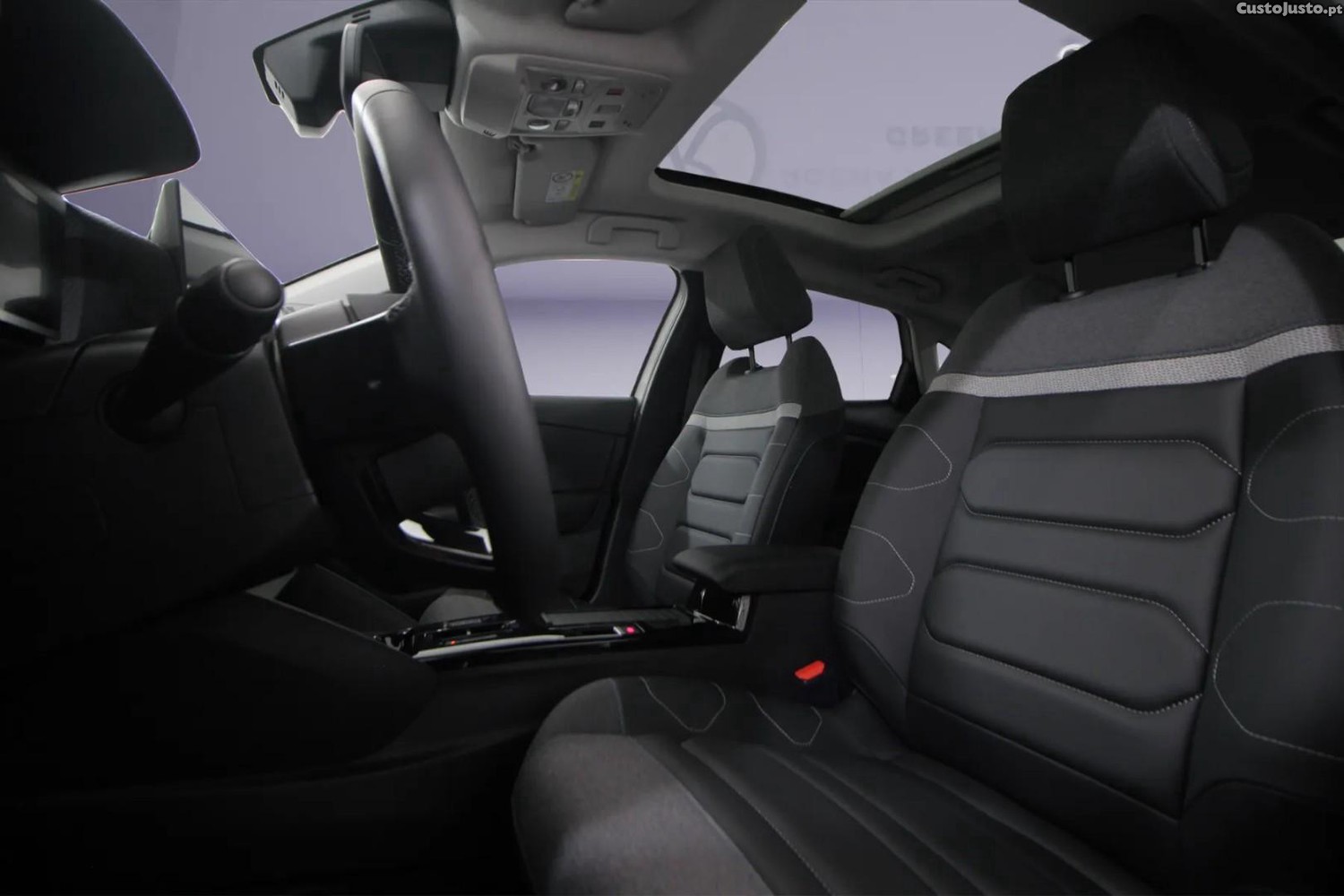 Citroën e-C4 Shine — fotografia 9