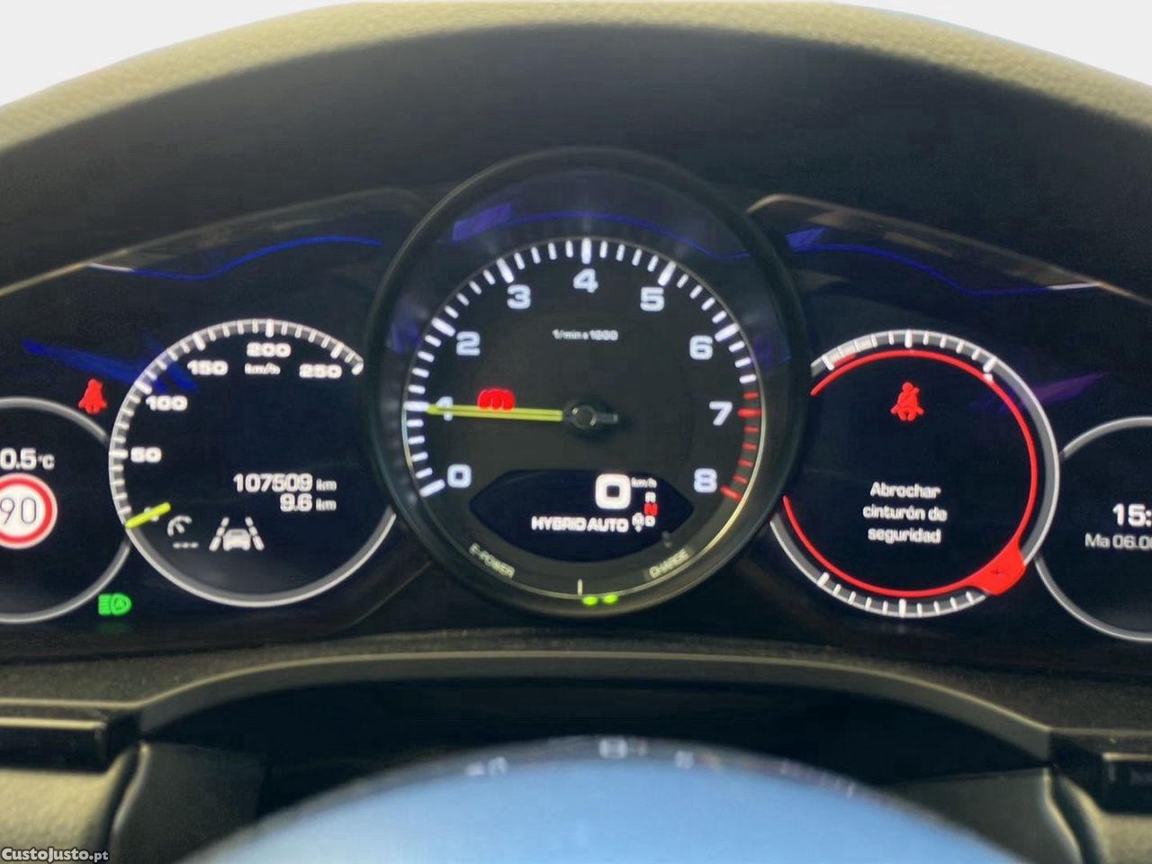 Porsche Cayenne E-Hybrid — fotografia 13