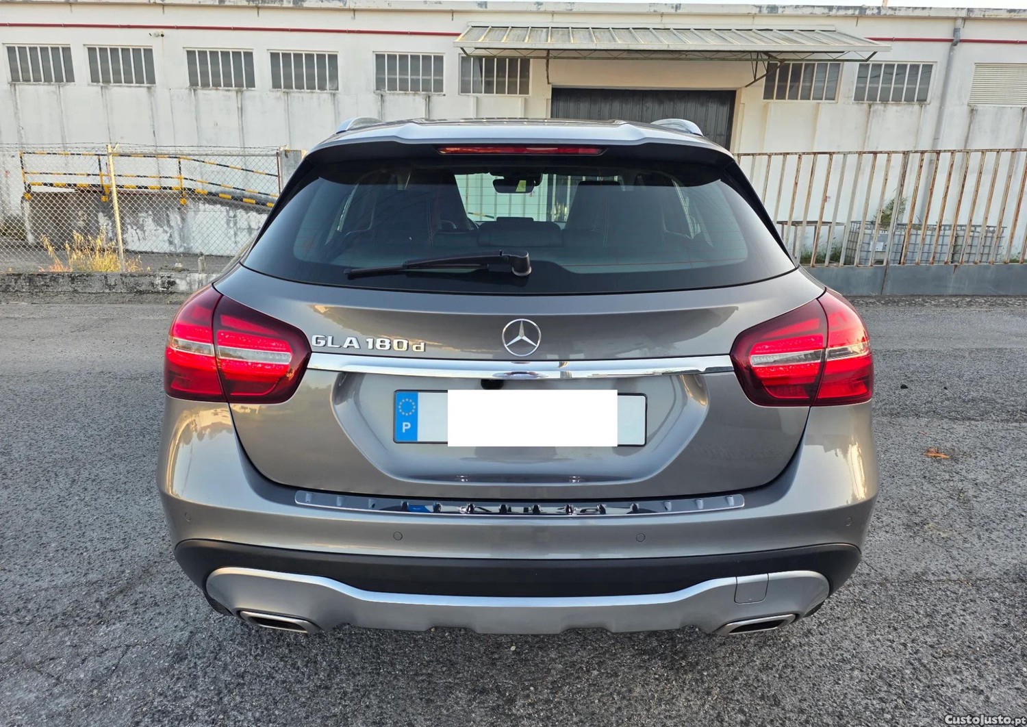 Mercedes-Benz GLA 180 d Urban — fotografia 6