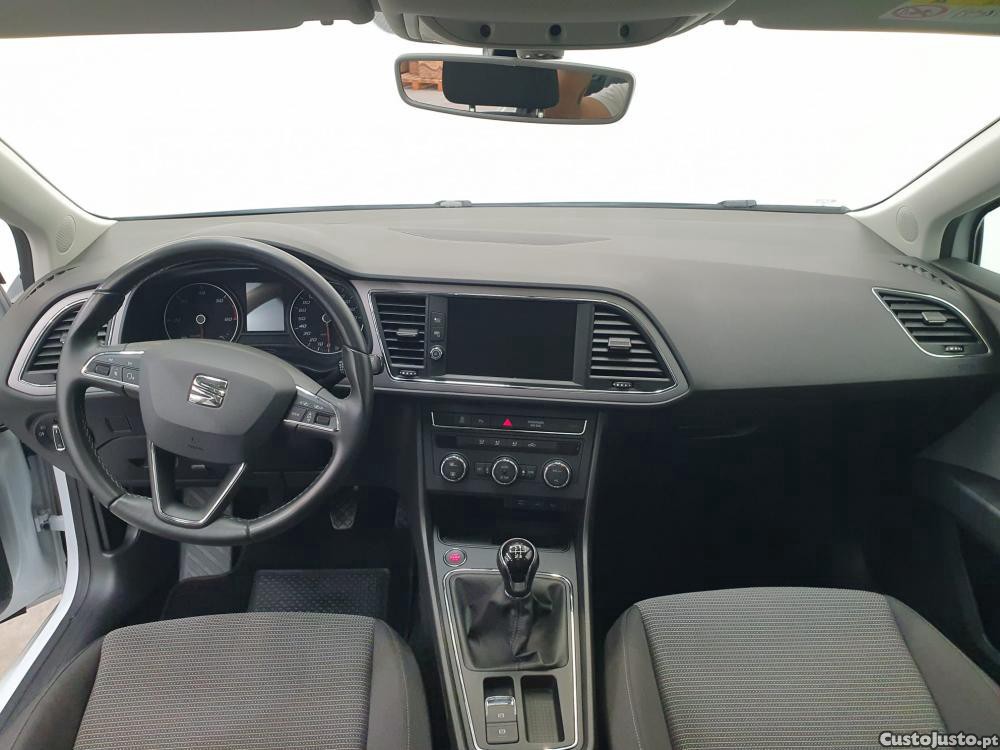 SEAT Leon 1.6 TDI Style S/S — fotografia 10
