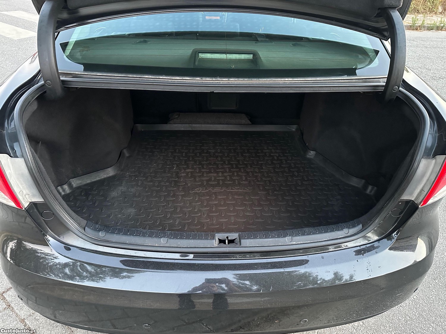 Toyota Avensis SD 2.0 D-4D - 232mil kms — fotografia 7