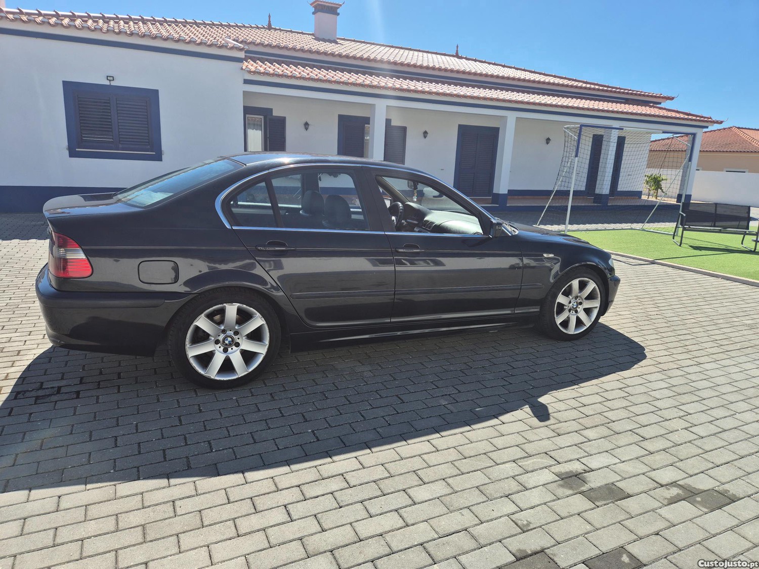 BMW 320 Sedan — fotografia 9