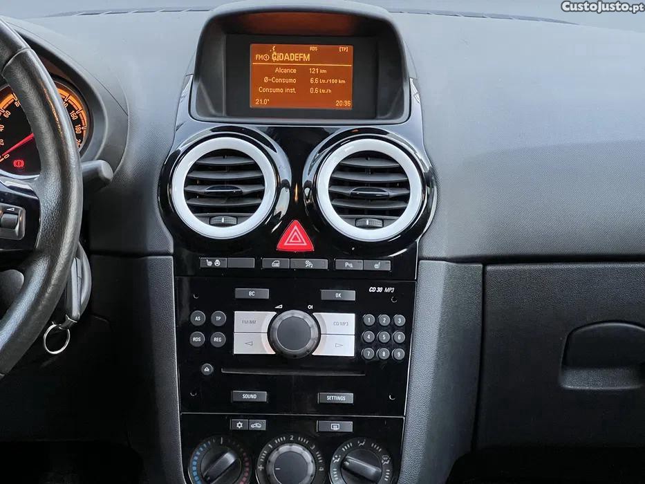 Opel Corsa D - 1.3cdti - 95cv - Black Edition Sport — fotografia 4
