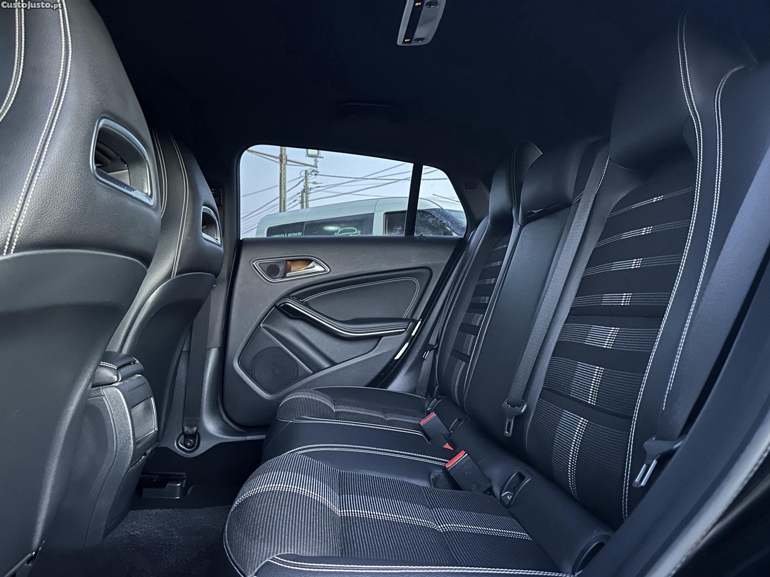 Mercedes-Benz CLA 180 '' Shooting Brake '' GARANTIA — fotografia 4