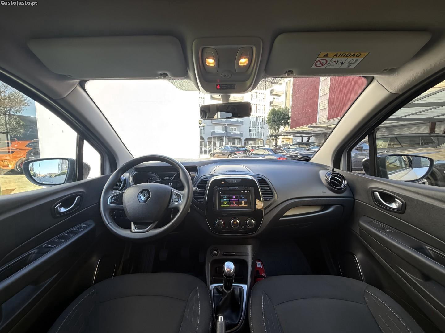 Renault Captur (ENERGY) TCe 90 LIMITED — fotografia 9
