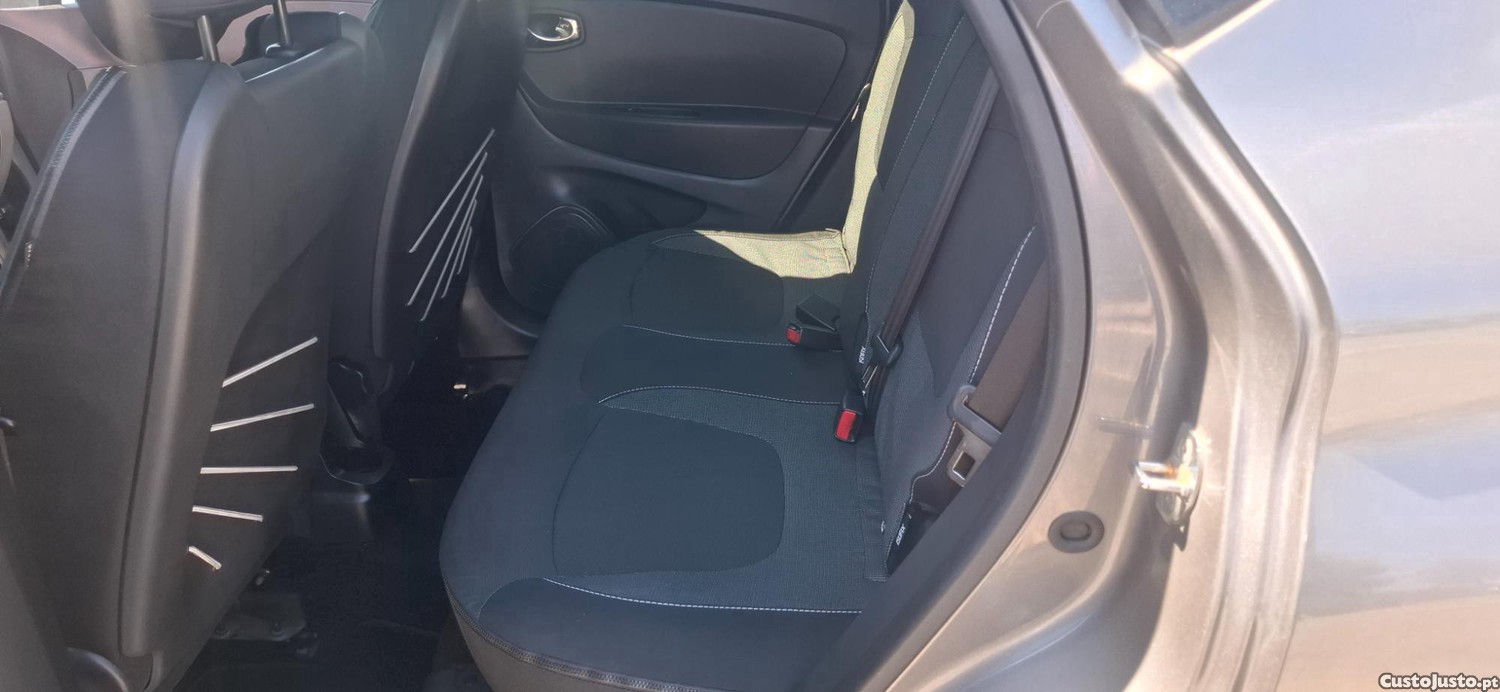 Renault Captur 1.500DCI 110CV NACIONAL — fotografia 5