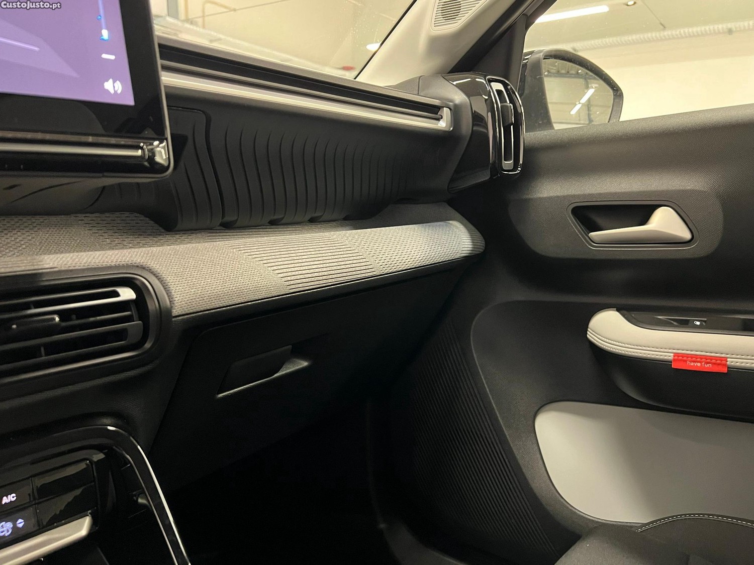 Citroën e-C3 44 kWh Autonomia Conforto Max — fotografia 4