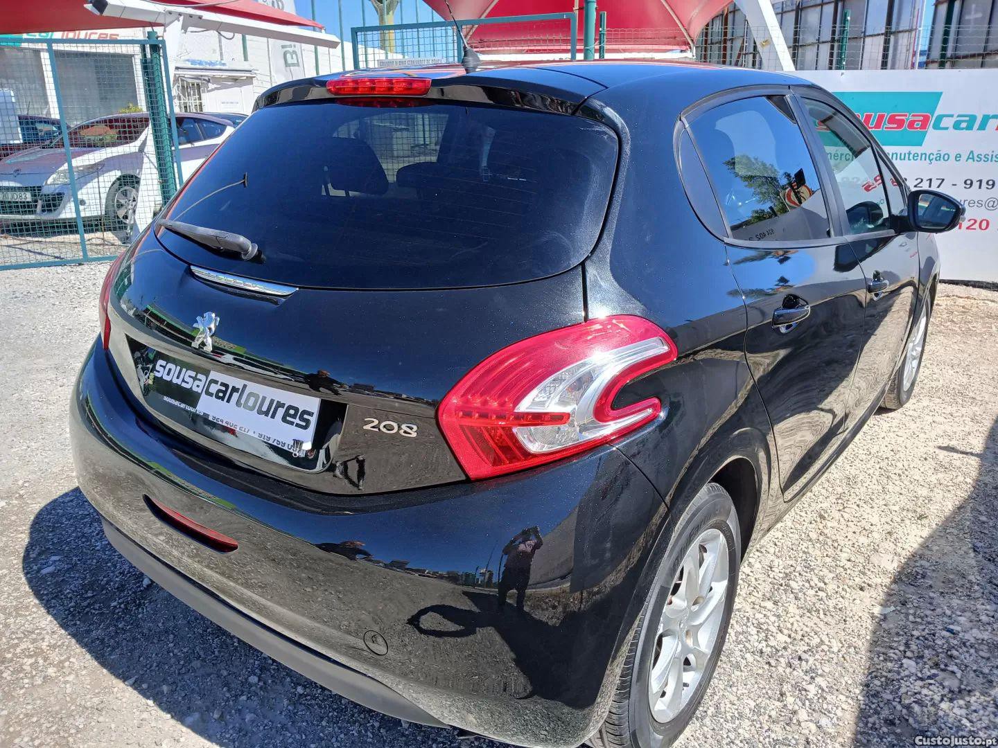 Peugeot 208 1.2 vti active — fotografia 17