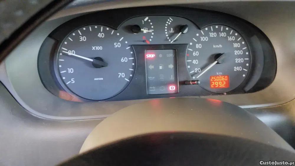Renault Scénic 1.4 — photo 2