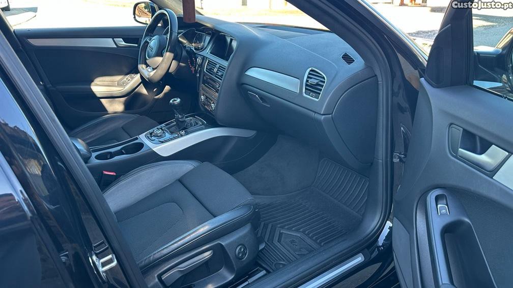 Audi A4 2.0 TDI 150cv Sline — fotografia 6