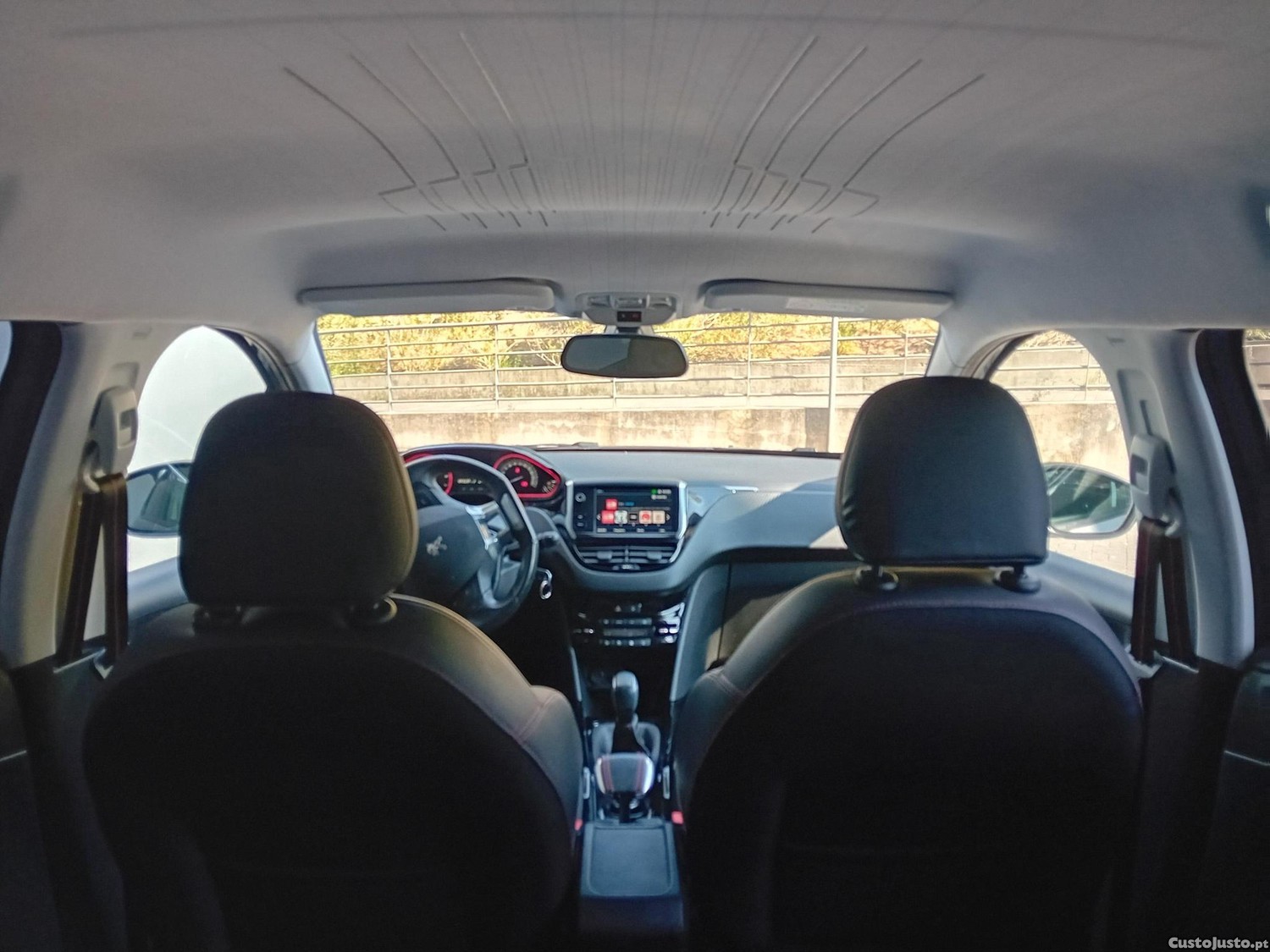 Peugeot 2008 1.2 PureTech GT Line — fotografia 7