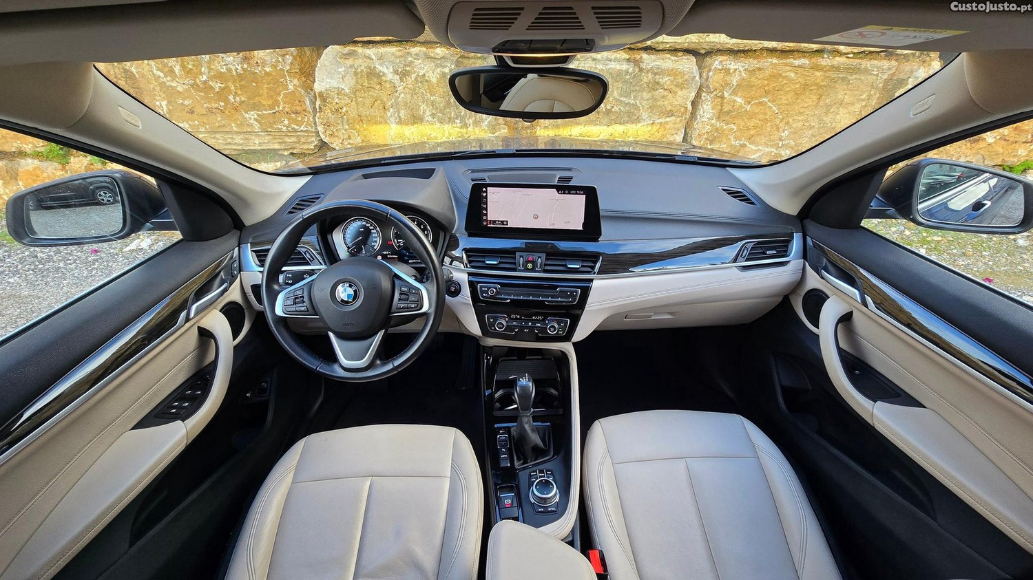 BMW X1 25 e xDrive — fotografia 22