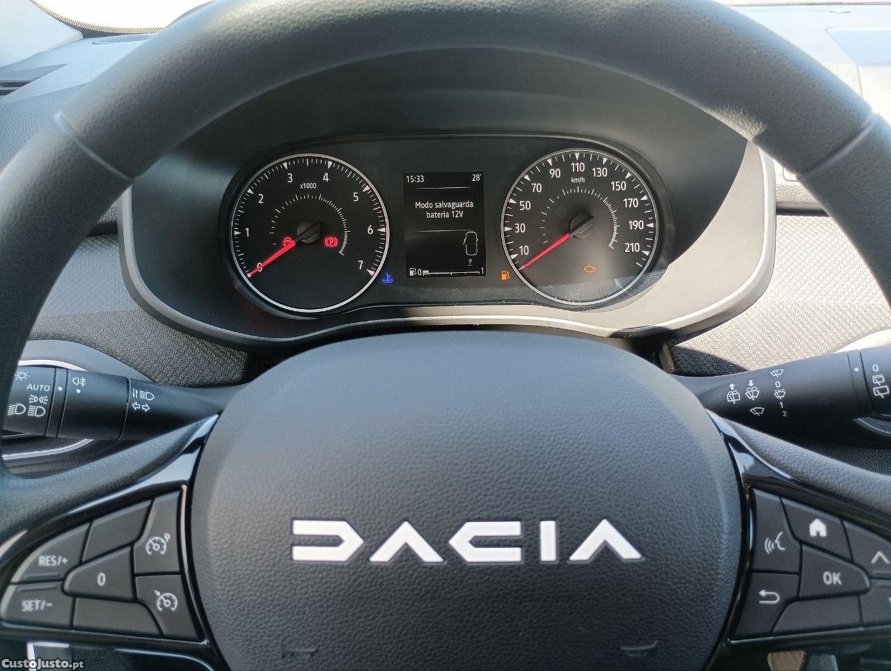 Dacia Sandero 1.0 SCe 65 CV — fotografia 7