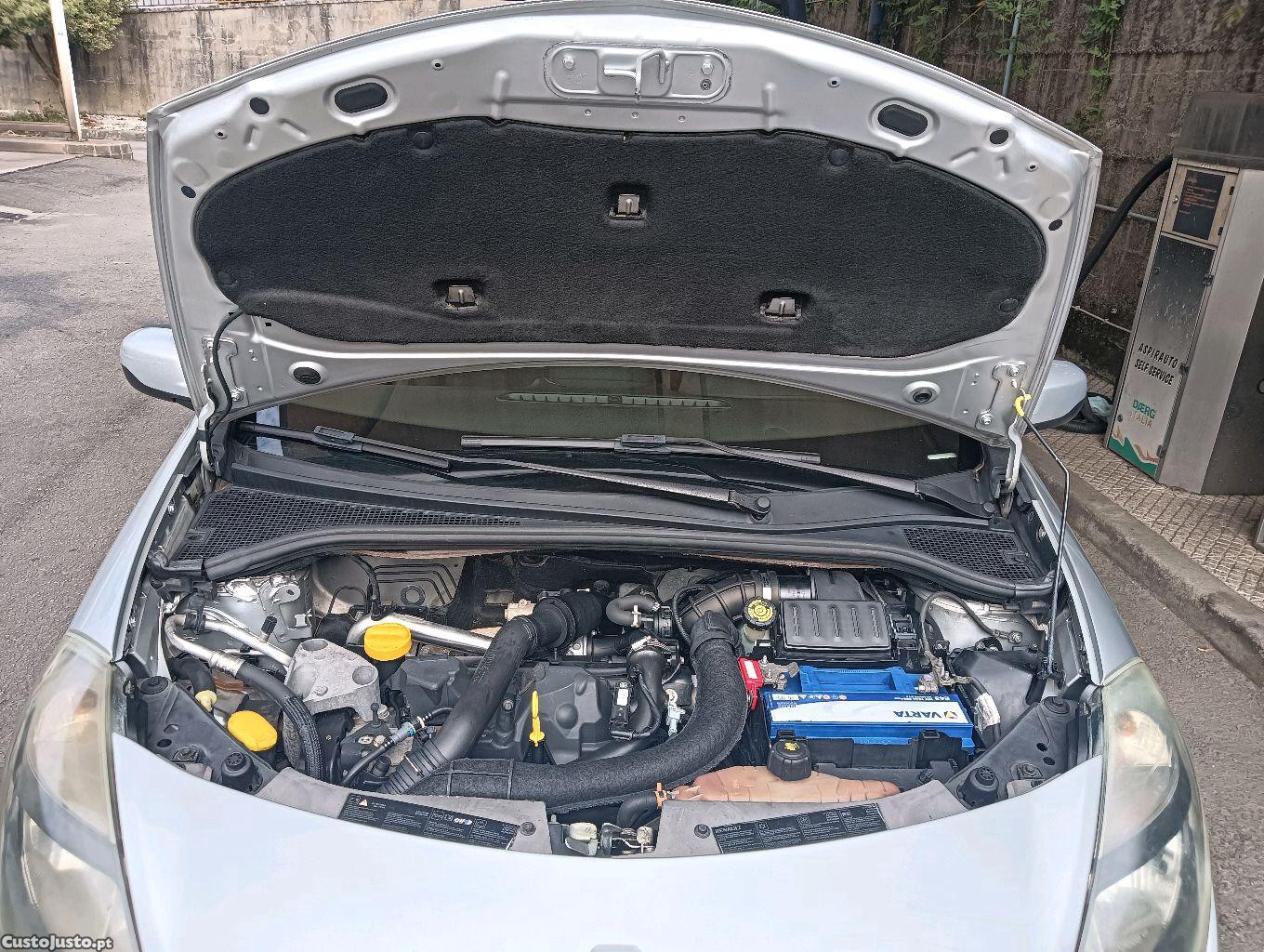 Renault Clio 1.5 dci — fotografia 4