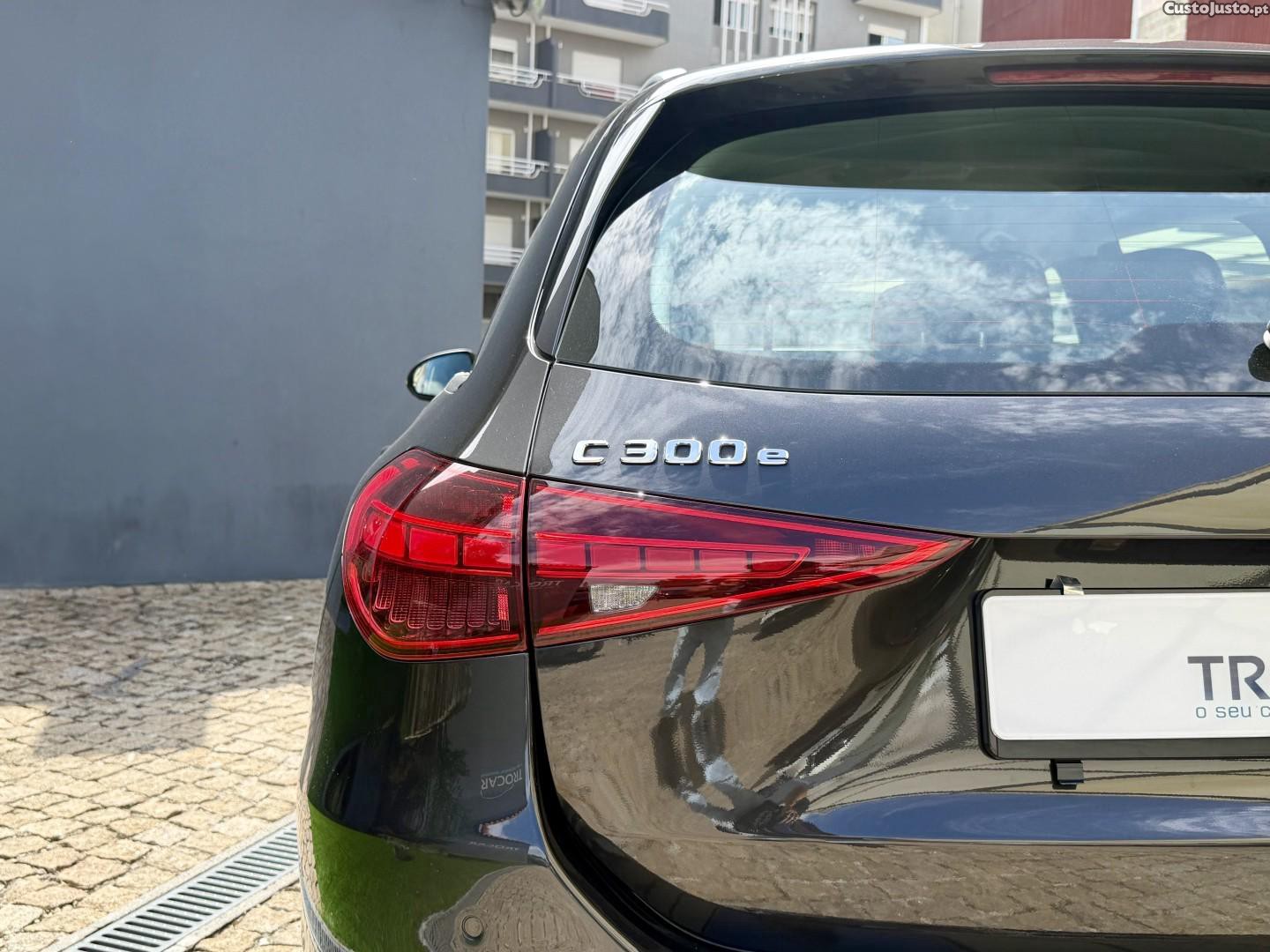 Mercedes-Benz C 300 e Avantgarde — fotografia 11