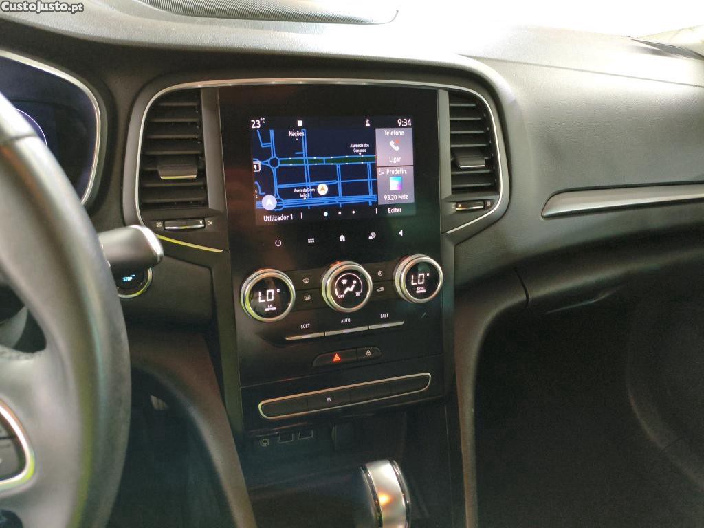 Renault Mégane ST 1.6 E-TECH PLUG-iN LIMITED (AUTO) — fotografia 3