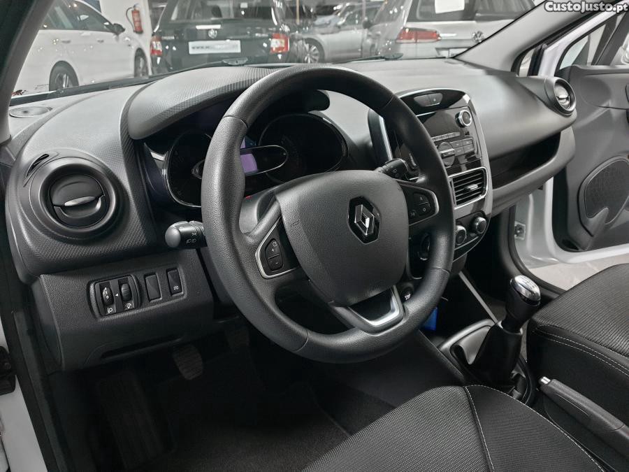 Renault Clio 1.5 dCi Zen — fotografia 3