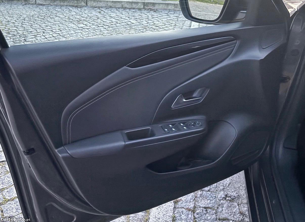 Opel Corsa 1.2 Elegance — fotografia 3