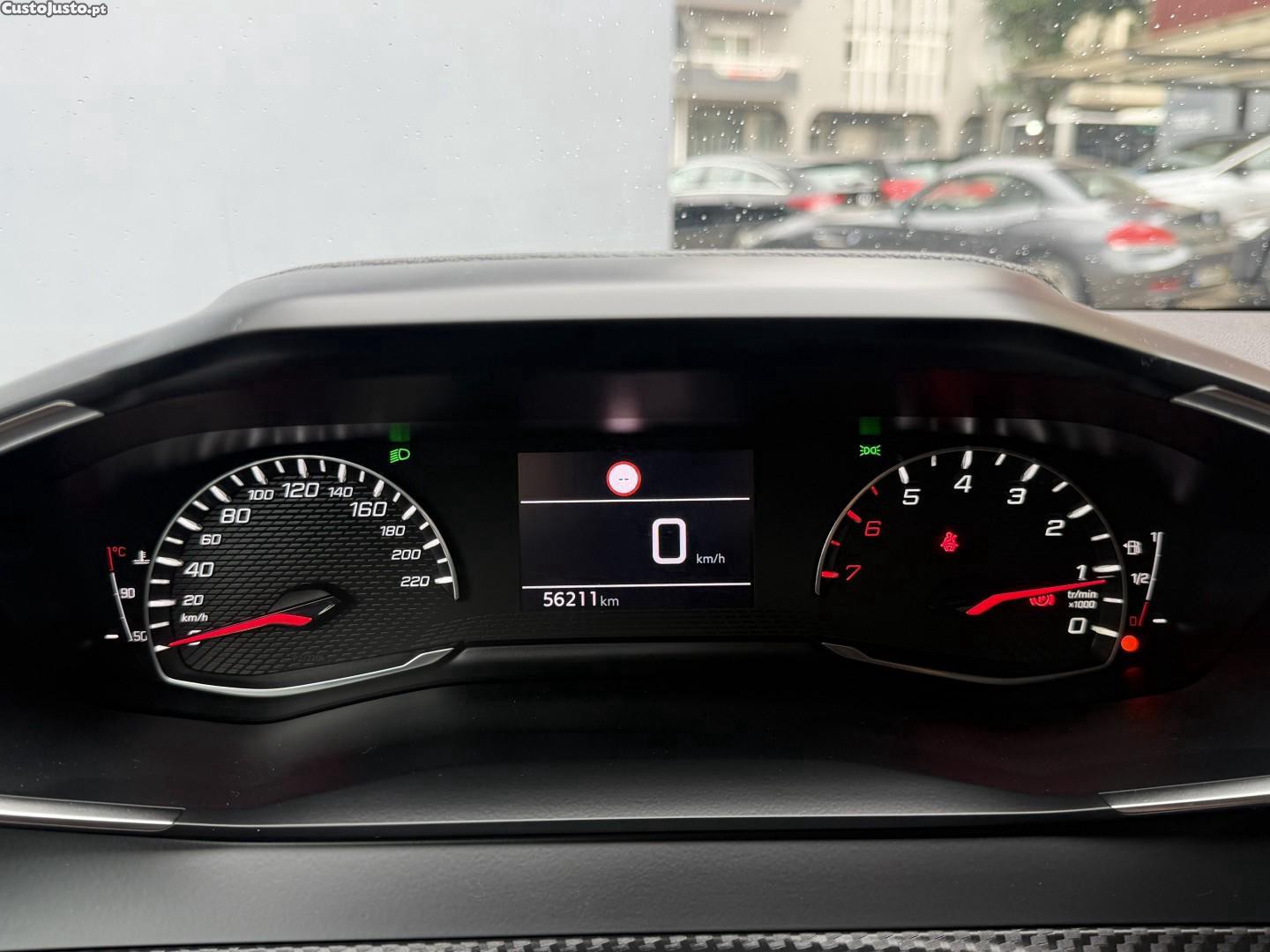 Peugeot 208 1.2 PureTech Active — fotografia 3