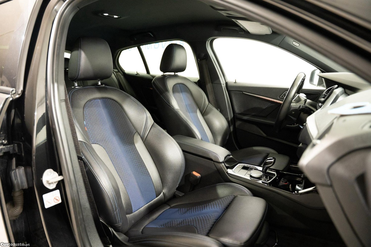 BMW 116 d Pack Desportivo M Auto — fotografia 10