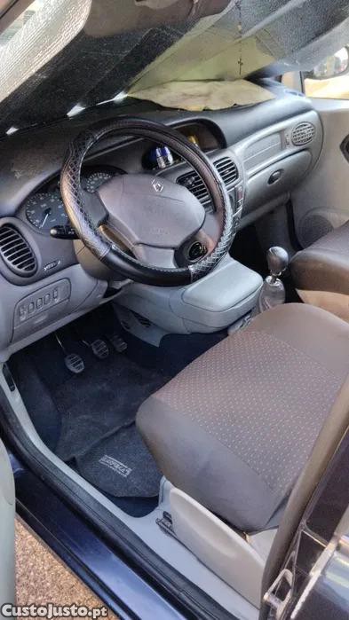 Renault Scénic 1.4 — photo 4