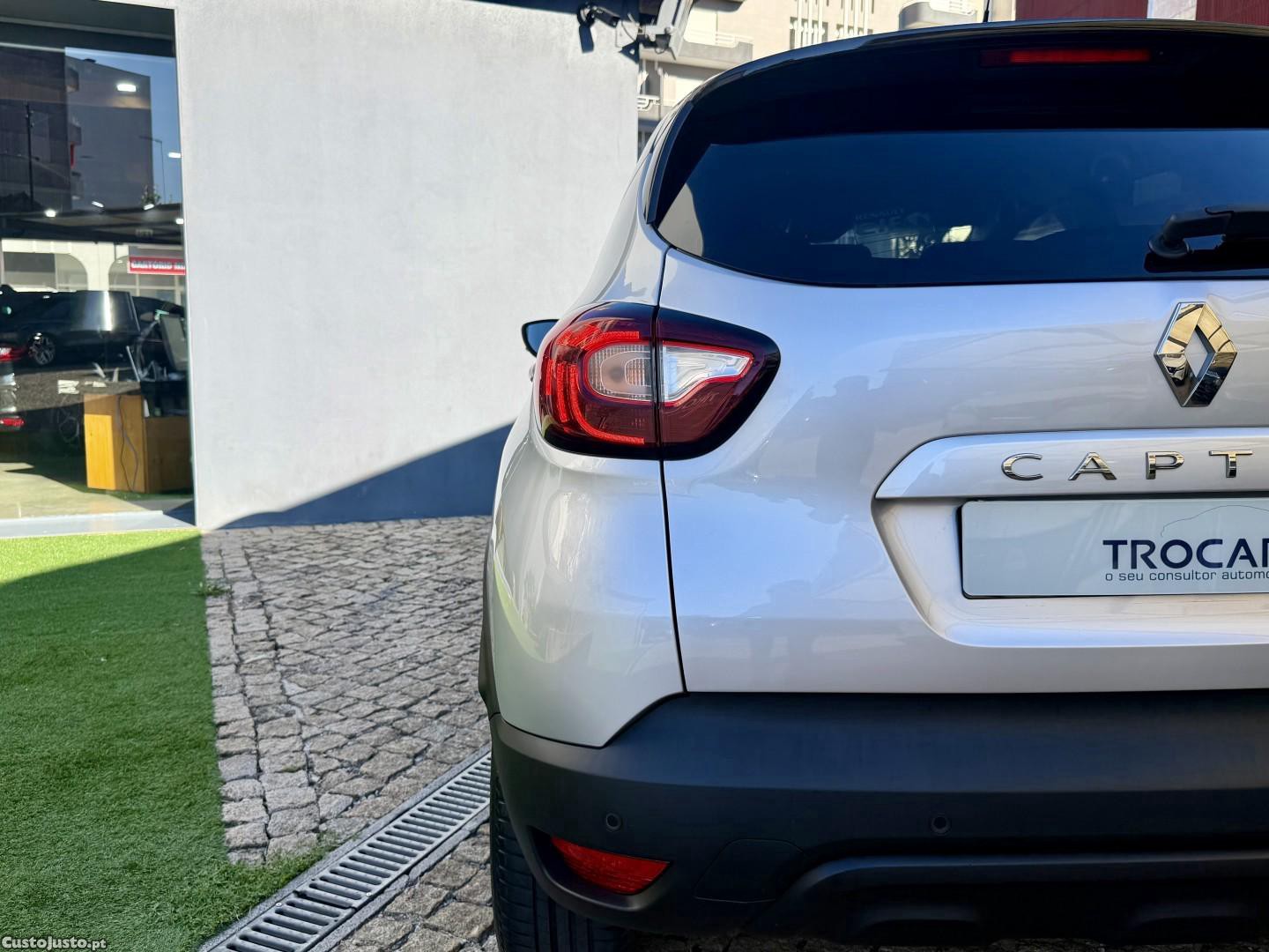 Renault Captur (ENERGY) TCe 90 LIMITED — fotografia 13