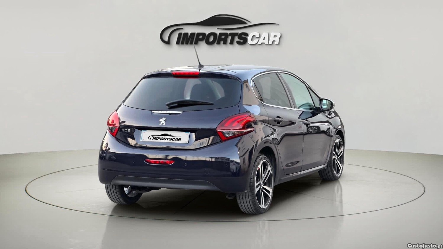Peugeot 208 1.5 BlueHDi Allure — fotografia 17