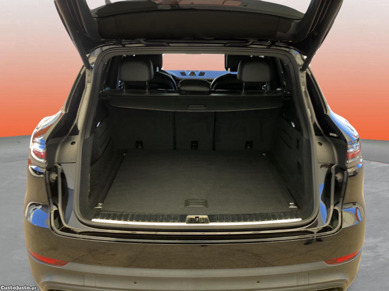 Porsche Cayenne E-Hybrid — fotografia 16