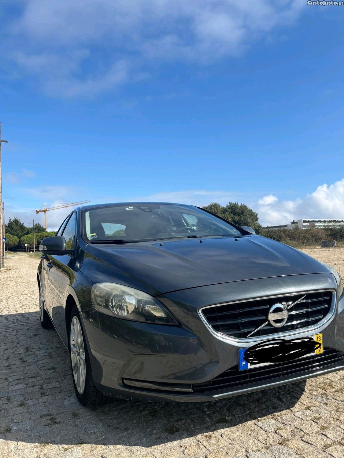Volvo V40 R-Design Summon — fotografia 3